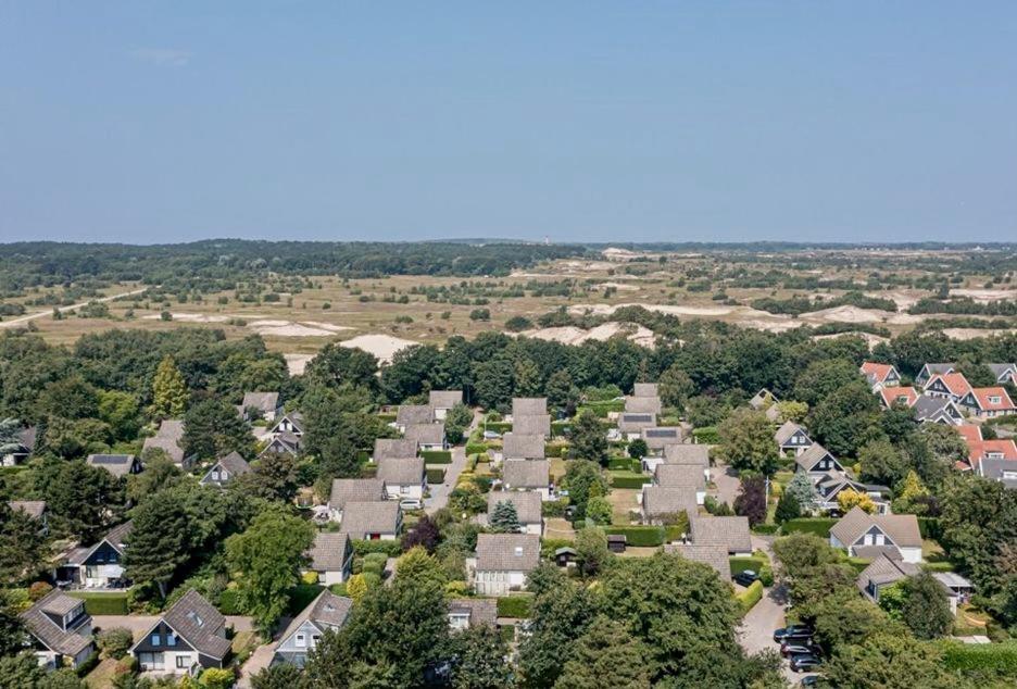 Heerlijk Vrijstaand Huis Aan De Duinen ブールグ・ハームステーデ エクステリア 写真